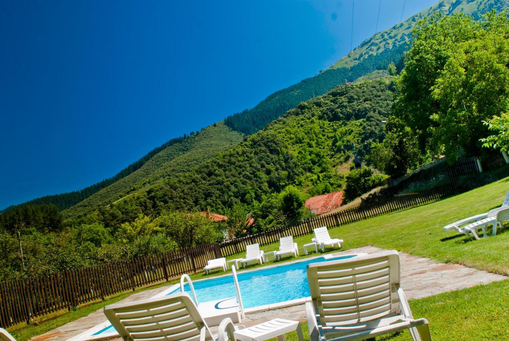 Viviendas Rurales Traldega Turieno ภายนอก รูปภาพ